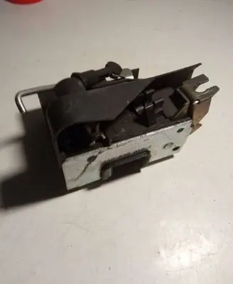 Audi A3 S3 8L Rear door lock 4A0839015D