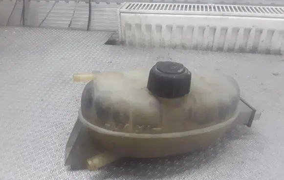 Renault Trafic II (X83) Coolant expansion tank/reservoir 7700312900