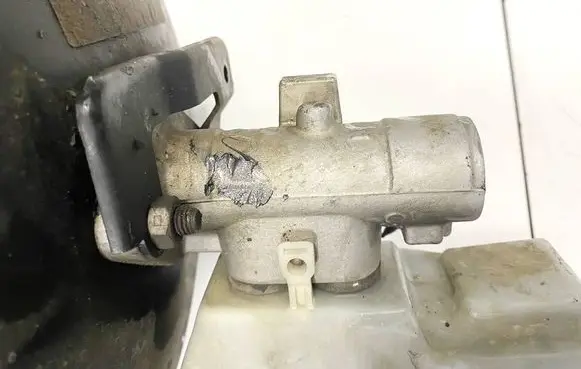 Ford Galaxy Master brake cylinder