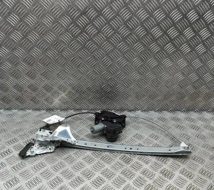 Toyota RAV 4 (XA50) Front door electric window regulator 8572042130 0620205511