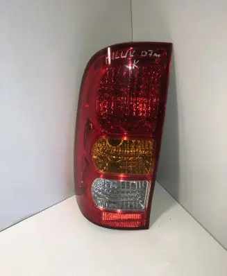 Toyota Hilux (AN10, AN20, AN30) Rear/tail lights 1369 7124