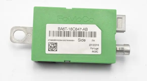 Ford Fiesta Aerial antenna amplifier BA6T18C847
