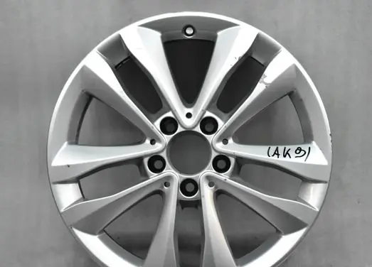 Mercedes-Benz C W205 R17 alloy rim 