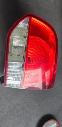 Tailgate rear/tail lights