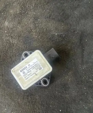 Audi A6 S6 C6 4F ESP acceleration yaw rate sensor 8E0907637B 0265005618