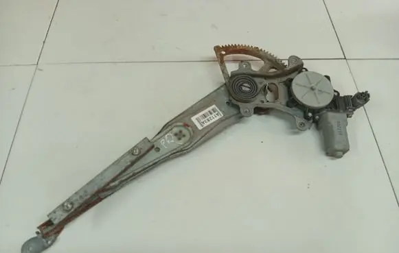 Subaru Legacy Sliding door window regulator with motor 