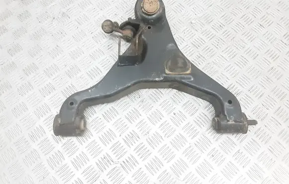 Nissan Navara D40 Front lower control arm/wishbone 54500