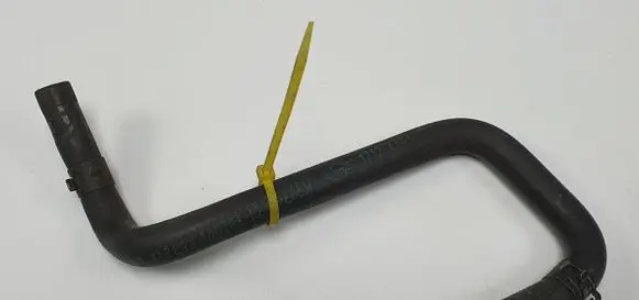Mini One - Cooper Coupe R56 Engine coolant pipe/hose 2754219