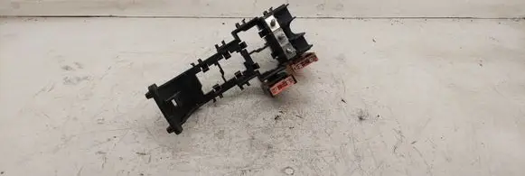 Audi A4 S4 B6 8E 8H Relay mounting block 8E0937503B