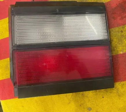 Volkswagen PASSAT B3 Tailgate rear/tail lights 333945108