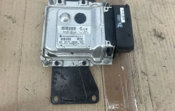 KIA Ceed Engine control unit/module 391192B340 391052B140
