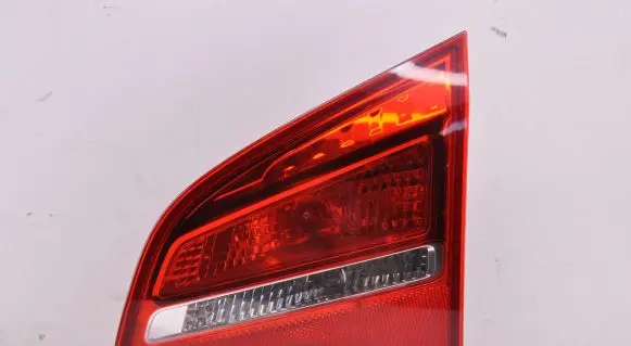 Opel Meriva B Tailgate rear/tail lights 13260841