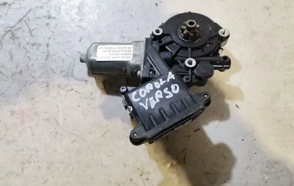 Toyota Corolla Verso AR10 Front door window regulator motor 698200F010