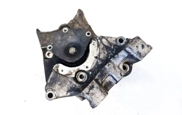 Alfa Romeo 159 Engine mounting bracket 55195370