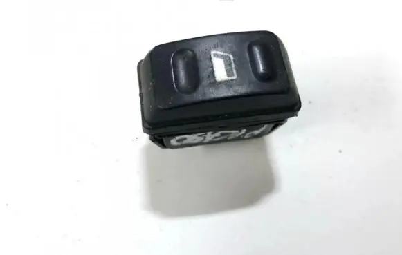 Citroen Xsara Electric window control switch 22681
