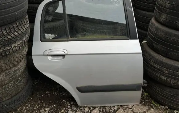 Hyundai Getz Rear door 43R000070 E000472 DOT772AS2M432