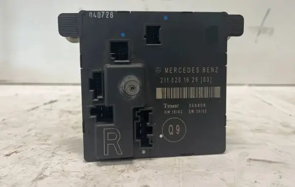 Mercedes-Benz E W211 Door control unit/module 2118201626 356806 040726