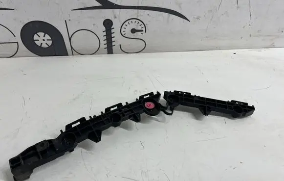 Toyota RAV 4 (XA50) Rear bumper mounting bracket 5215642050