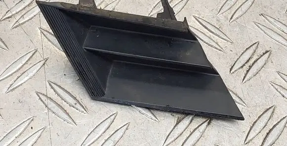 Toyota Yaris Front bumper upper radiator grill 531230D030