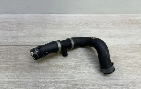 Porsche Panamera (971) Engine coolant pipe/hose 971122051N