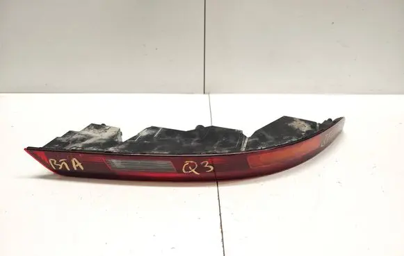 Audi Q3 8U Rear bumper light 8U0945096B 628300E1381
