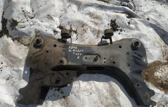 Nissan NV200 Front subframe