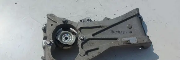 Maserati Levante Gearbox mounting bracket 670105590