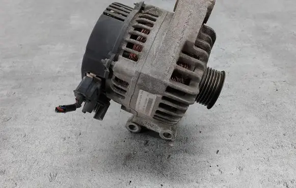 Ford Focus Generator/alternator MS1022118355