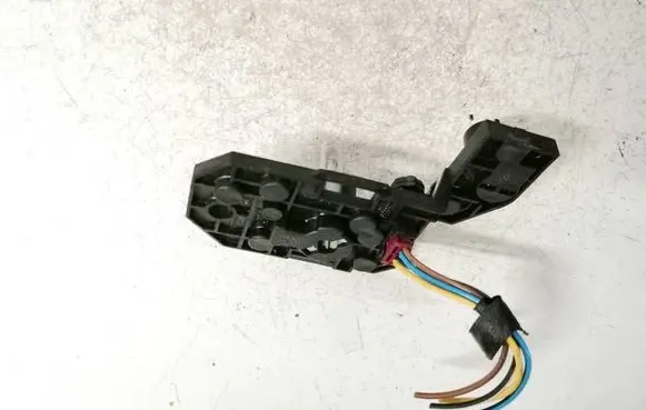 BMW 5 F10 F11 Tail light bulb cover holder 72635369 17352202