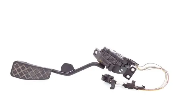 Volkswagen PASSAT B5.5 Accelerator throttle pedal 8E2721523C 6PV00777033