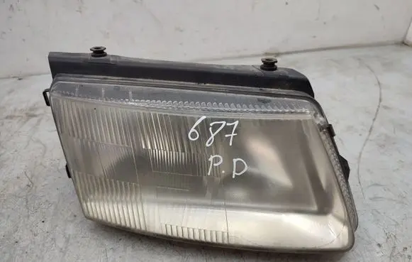 Volkswagen PASSAT B5 Headlight/headlamp