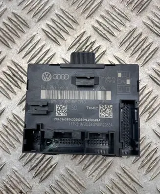 Audi A5 8T 8F Door control unit/module 8K0959793D 8K0959793H