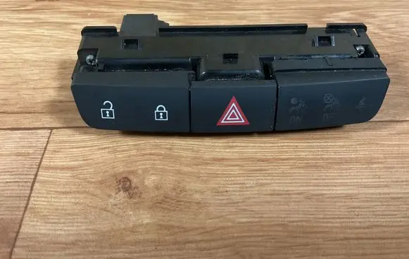 Opel Insignia A Hazard light switch 13324594
