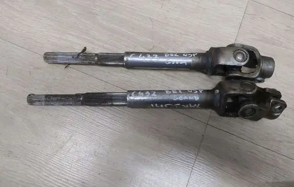 Toyota Yaris Steering wheel axle