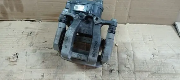 Chevrolet Camaro Rear brake caliper 84273770