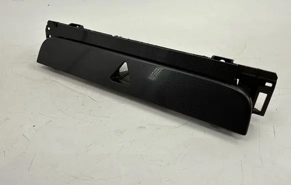 Volkswagen PASSAT B6 Hazard light switch 3C0857318C
