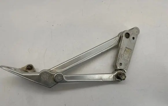 Volkswagen Phaeton Tailgate/trunk/boot hinge 3D5827301M Z3150802