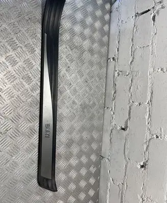 BMW 5 E60 E61 Side skirt front trim 7034304