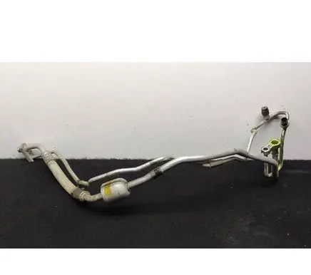 Opel Corsa E Air conditioning (A/C) pipe/hose 39025931 561581336