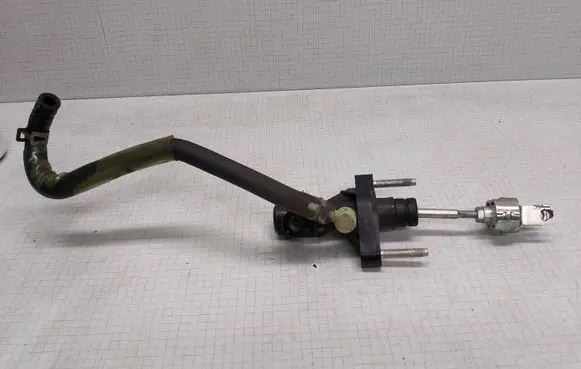 Toyota Corolla E120 E130 Clutch master cylinder 0080714