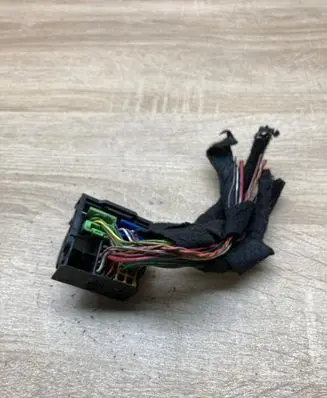 Volkswagen PASSAT B6 Plug wire 3B7035444