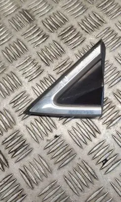 Hyundai Santa Fe Front door glass trim molding 861802W000