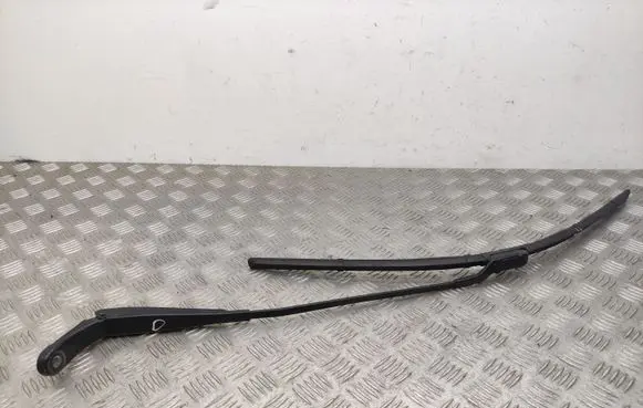 Peugeot 3008 I Windshield/front glass wiper blade 9683098980