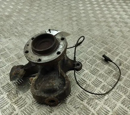 Mercedes-Benz Sprinter W906 Front wheel hub A9063303420