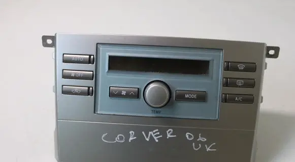 Toyota Corolla Verso E121 Climate control unit 559020F010B