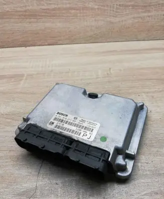 Opel Omega B1 Engine control unit/module ECU 24417198 0281010273