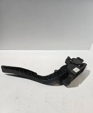 Opel Antara Accelerator throttle pedal 20905699 PA6GF301 JY11F110127
