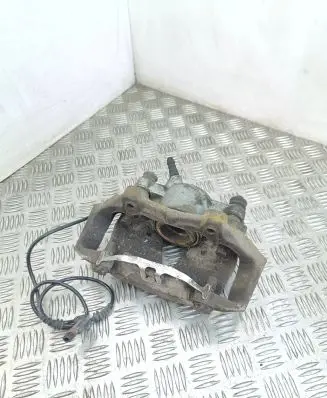 Mercedes-Benz C W204 Front brake caliper 4823B A2045408605