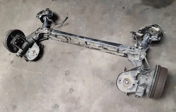 Renault Kangoo II Rear axle beam 