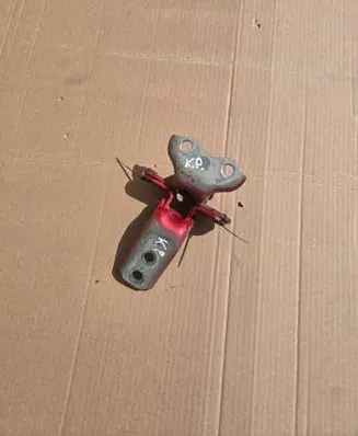 Toyota Prius (XW50) Front door hinge set